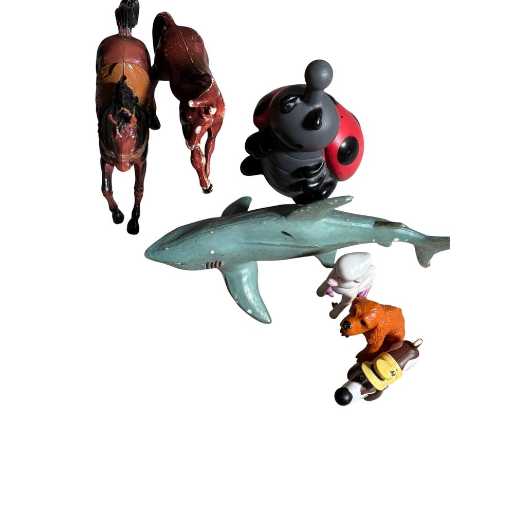 Mixed‎ Animal Toy Figure Lot Horses Shark Ladybug Dog Figurines 7pc Set